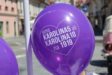 Kamnik obiskala bolna Karolina z družino  (12)